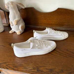 White Keds slip on gym shoes size 7.5